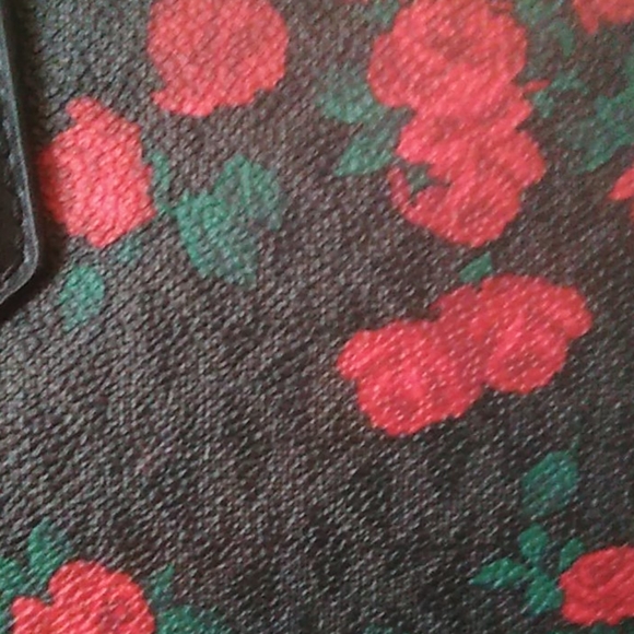 Micheal Kors purse - Picture 3 of 6